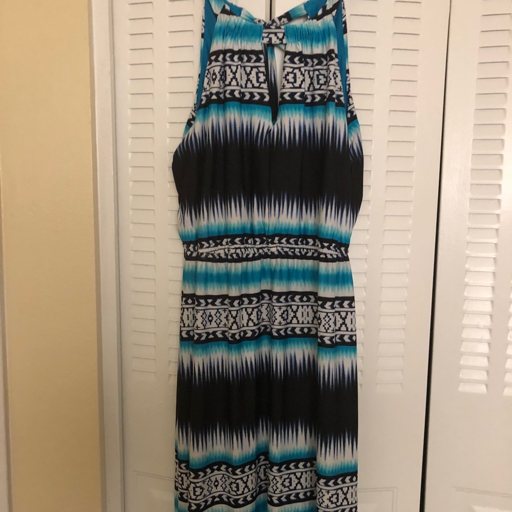 I’m selling a Emma & Michelle maxi dress